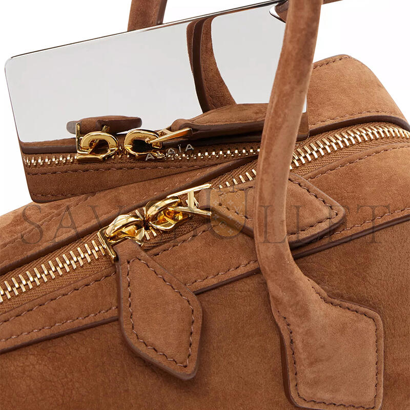 ALAÏA LE TECKEL MEDIUM LEATHER SHOULDER BAG R04387123 (33*11*10cm) ALAÏA LE TECKEL MEDIUM LEATHER SHOULDER BAG R04387123 (33*11*10cm)
